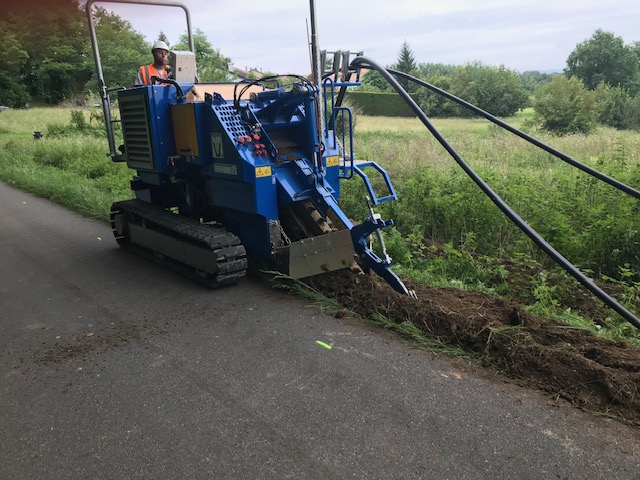 Activité réseaux électriques souterrains et aériens HTA / BT